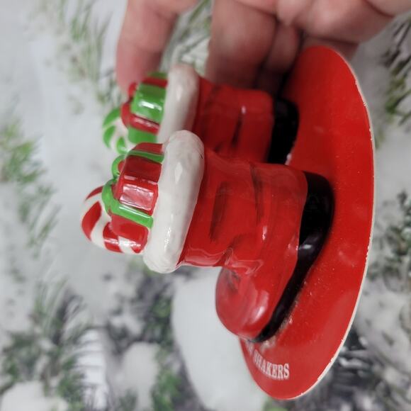 Hallmark Santa Boot Mini Salt & Pepper Shakers - Picture 4 of 7